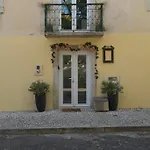 The Convent - Calm 1 Bedroom Apartment Close To The River
